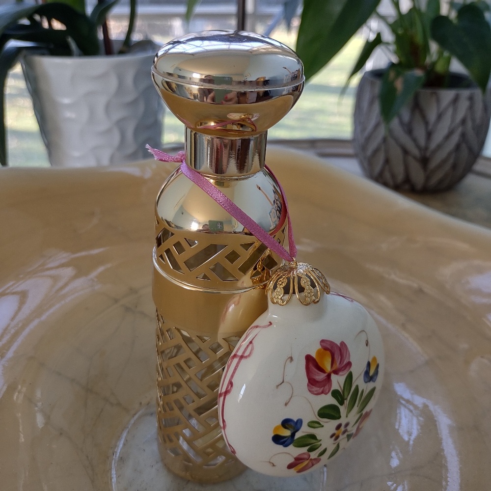 Vintage Guerlain Parfume Bottle